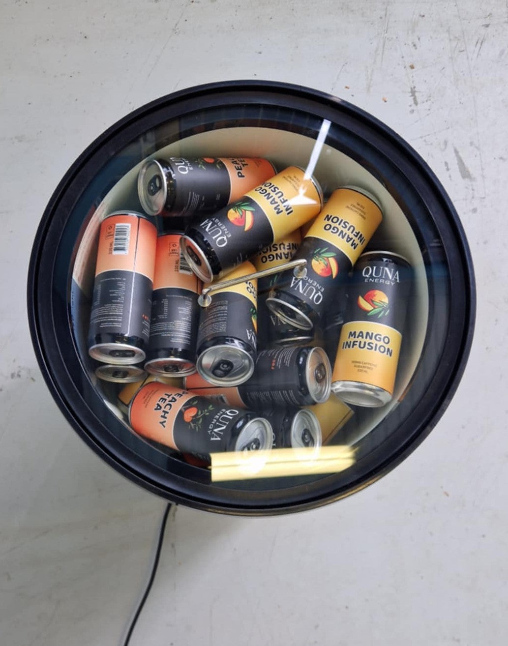 bild ovanifrån på blandade smaker av energidryck